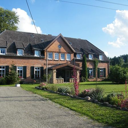 Gutshaus Daemelow Tussen Schwerin En Wismar Экстерьер фото